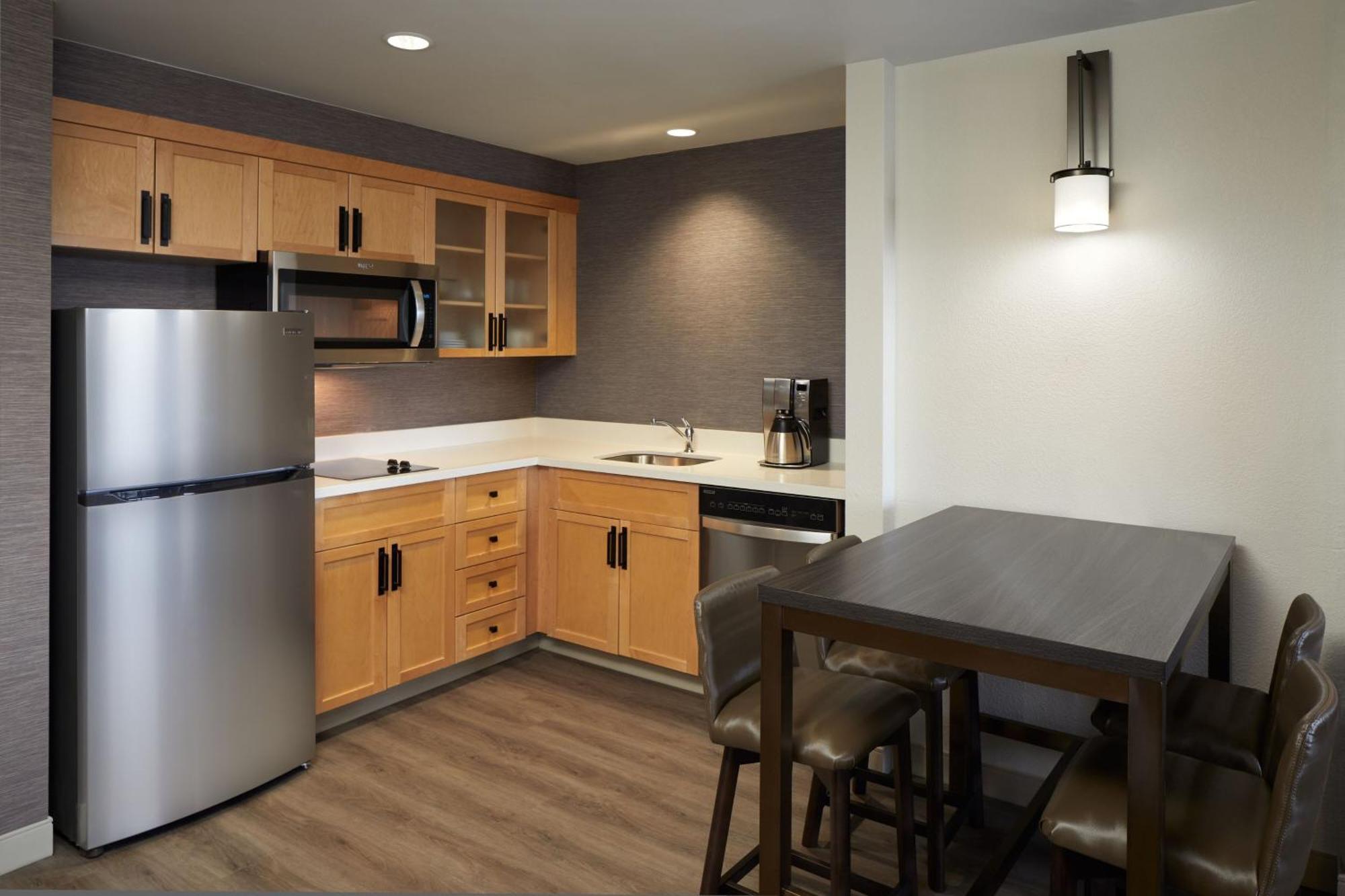 Residence Inn By Marriott Montreal Airport Dorval Eksteriør billede