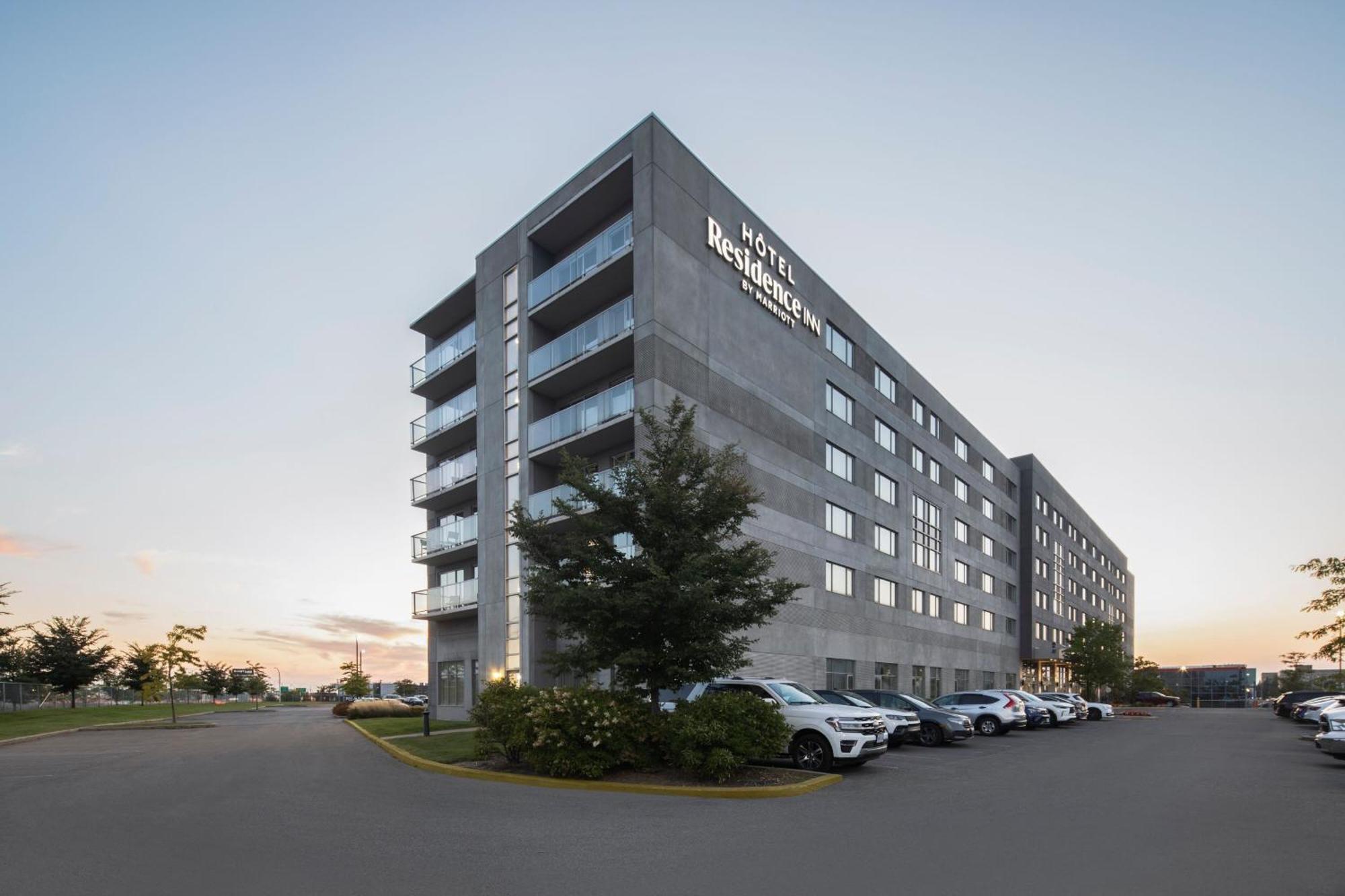 Residence Inn By Marriott Montreal Airport Dorval Eksteriør billede