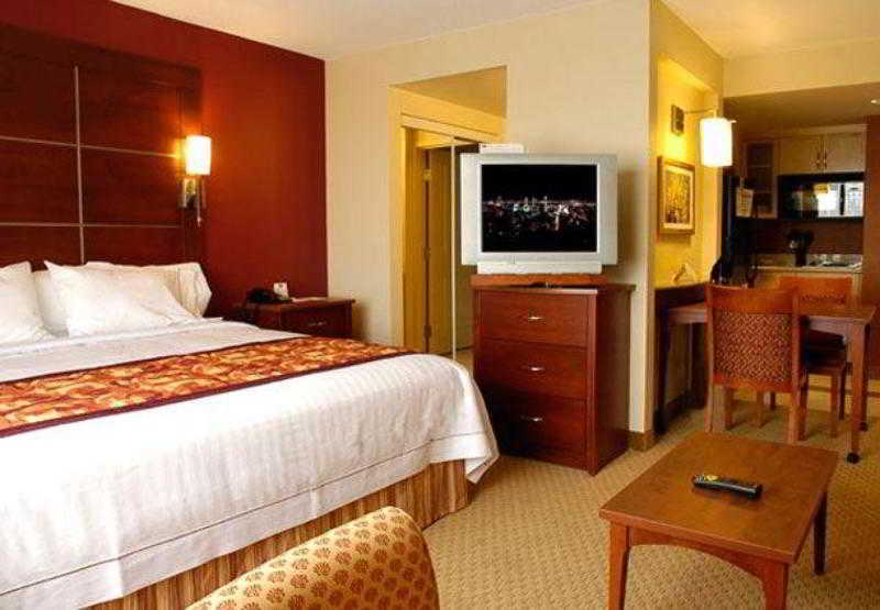 Residence Inn By Marriott Montreal Airport Dorval Eksteriør billede